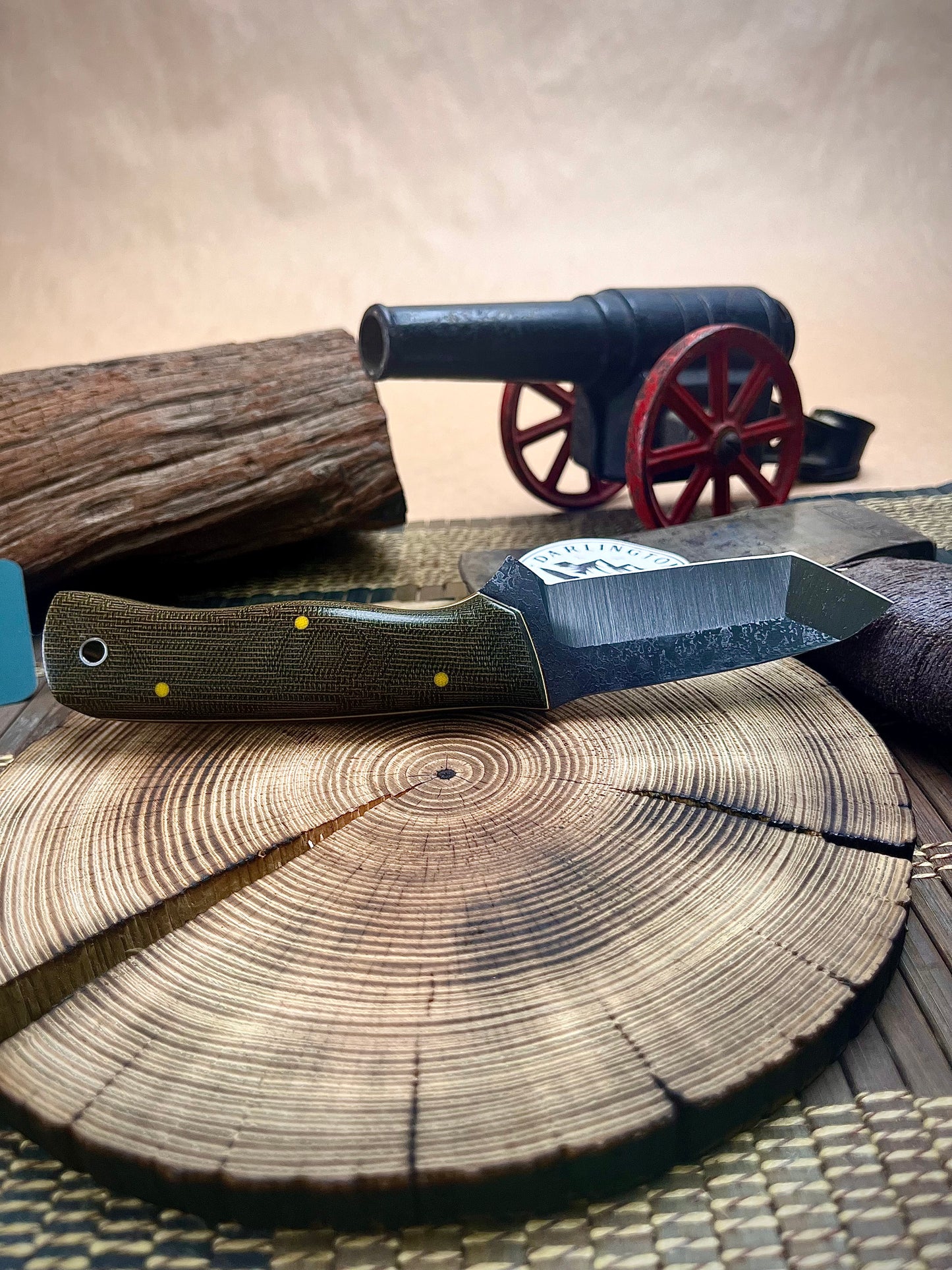 Gideon’s Tanto - Green Linen Micarta - Tapered A2