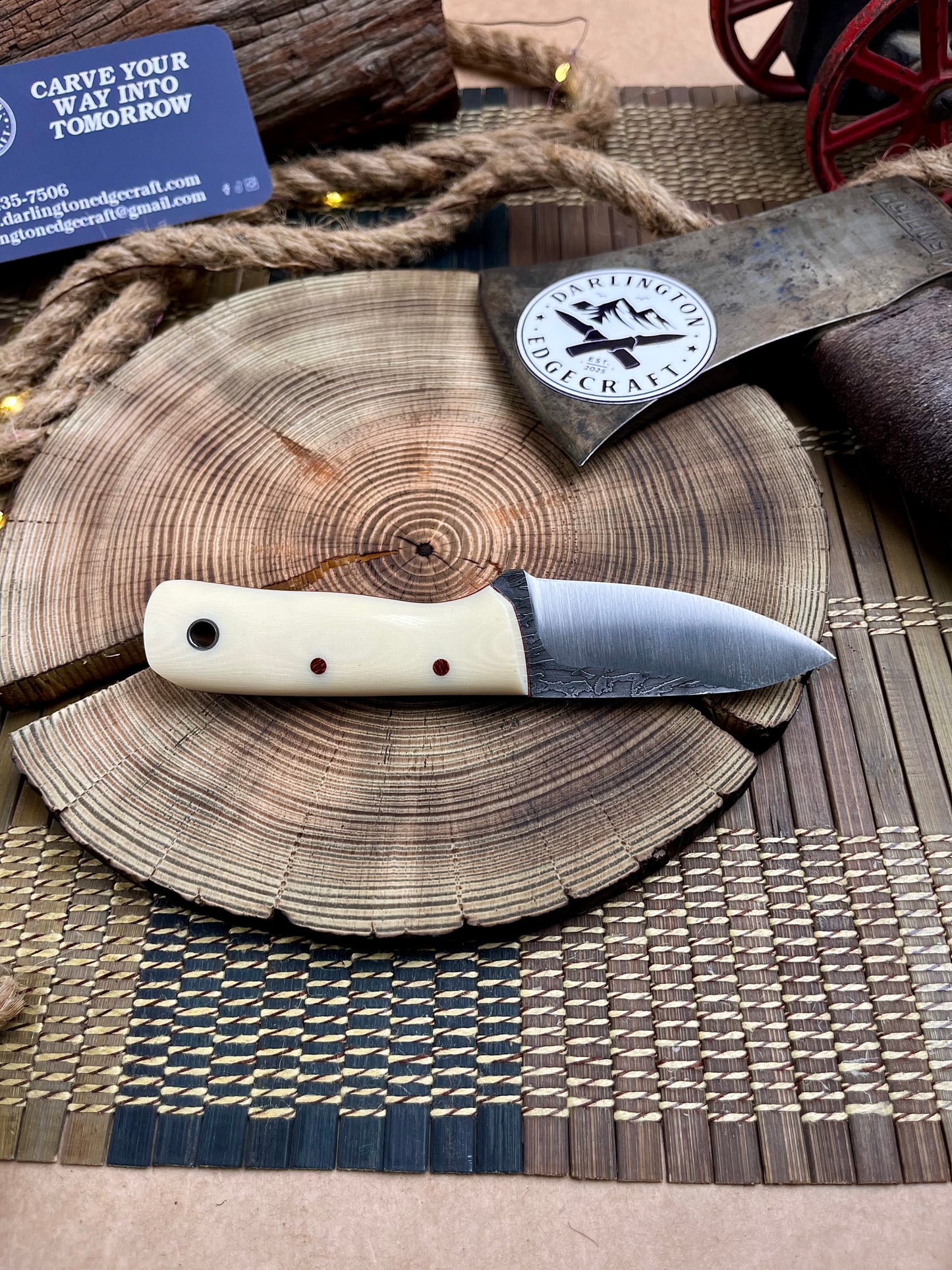 The Pioneer - Ivory Linen Micarta - Tapered A2