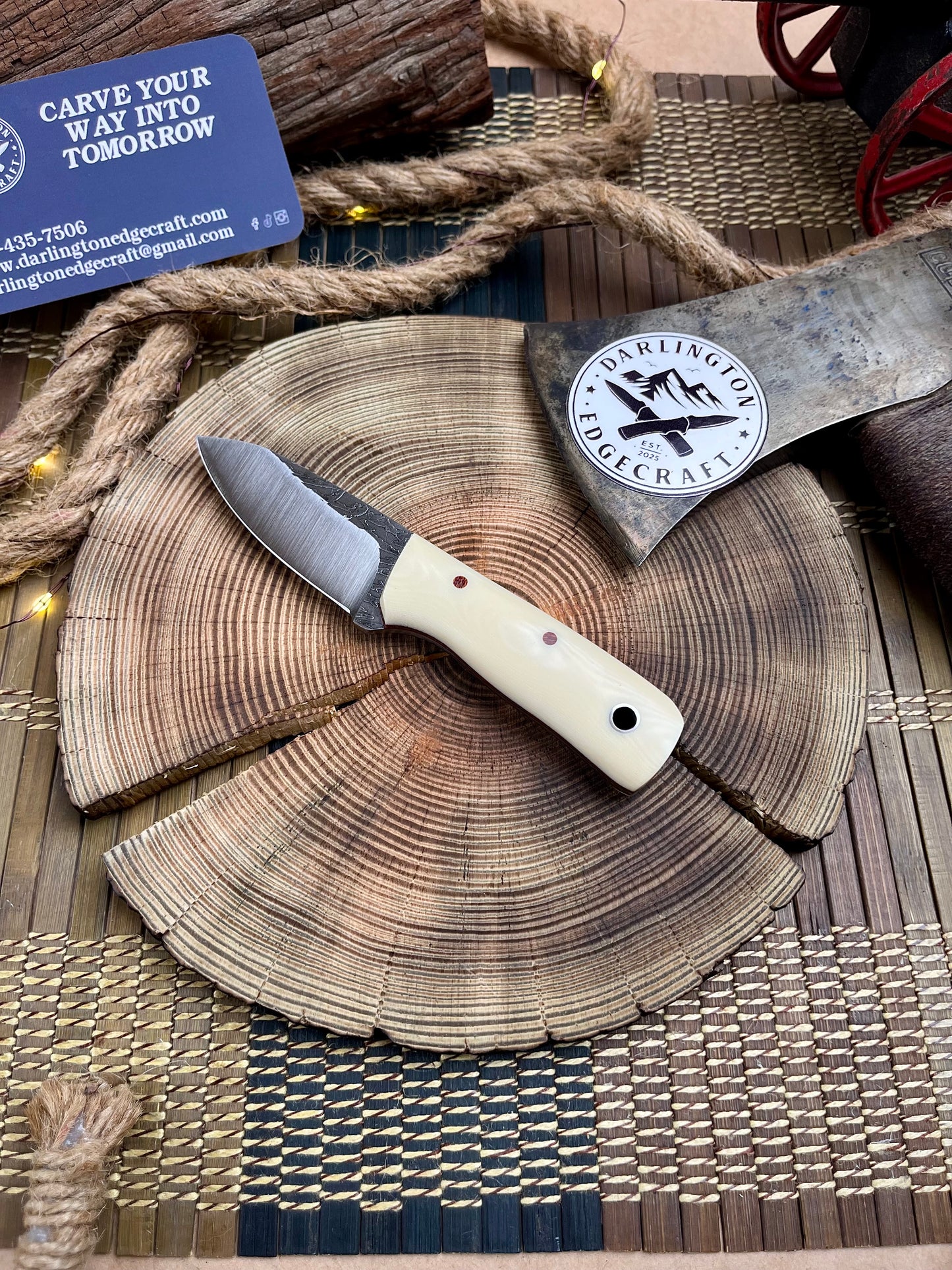 The Pioneer - Ivory Linen Micarta - Tapered A2